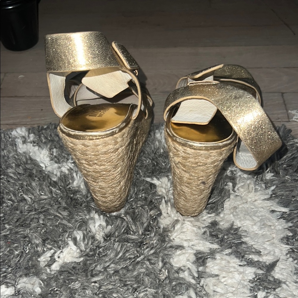Michael Kors Gold Wedge Sandals with Metallic Accents - Picture 3 of 5
